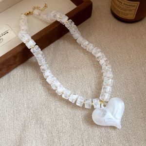 GENENIC Acrylic Acrylic Love Heart Necklace Round Bead Choker Sweater Chain High-end Fashion Women Clavicle Necklace Spring Summer