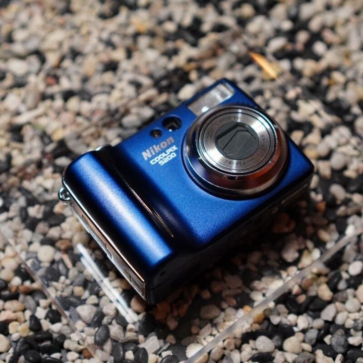 กล้องดิจิตอล Nikon Coolpix 5200 💙Blue💙 | Lazada.co.th