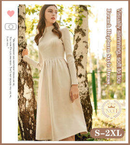 uurich Elegant dress in the fashion of Hepburn