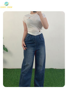 ชุดเซ็ตลำลอง กางเกงยีนส์เอวสูงและเสื้อยืดรัดรูป ทรงสวย