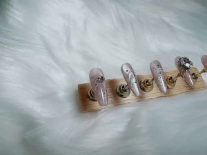 100% HANDMADE Artificial Nail Long Oval Magic mirror powder glitter nails Phototpy Nails Fake Nails Reusable and Removable Nails