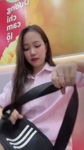 Túi Xách Nữ Đeo Chéo Ba Sọc Dáng Thể Thao Chất Vải Dù Phong Cách Trẻ Trung Năng Động Bền Đẹp Phukienprocare
