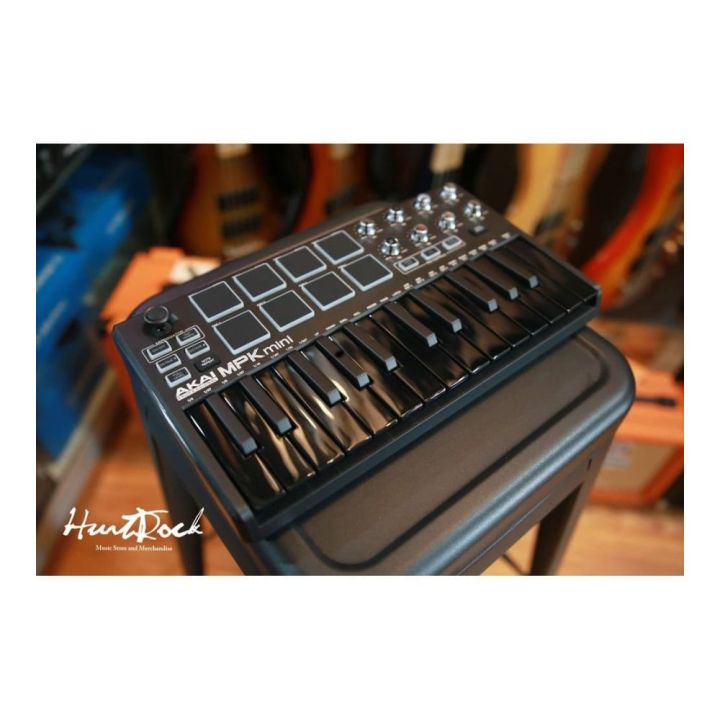 Akai%20MPK%20Mini%20Limited%20Black%20Edition%20MK2%20-%20Image%204