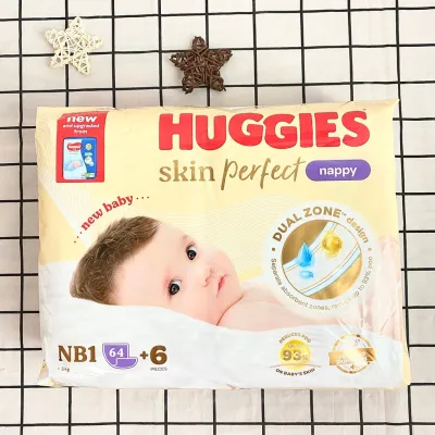 Tã miếng lót sơ sinh Huggies thấm hút nhanh giảm kích ứng da cho bé NB1 108+6 miếng và 64+4 miếng tã lót sơ sinh