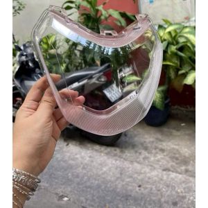 Mica ngoài đèn pha màu trắng trong suốt xe Vision 2011 đến 2013 và 2014 đến 2020 và 2021 đến 2024