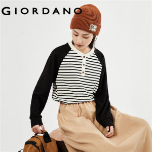 GIORDANO ผู้หญิง  เสื้อยืดแขนเรกแลน กระดุมครึ่งตัว เสื้อยืดหลวม คอวี ลายทาง เรียบง่าย แฟชั่นลำลอง เสื้อยืดวาฟเฟิล 18323621