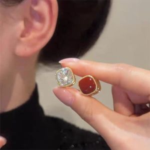 Fashionable Ring Gift 复古红色双面方形耳钉 新款s925银针小众时尚设计感百搭耳环女