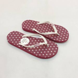 รองเท้าแตะ Hippo Bloo HPD3 สีเลือดหมูตัดครีม สายเล็ก ลายจุด ใส่ได้ทั้งชายหญิง เลือกสีได้ รองเท้าอยู่บ้าน รองเท้าแตะหูหนีบ รองเท้าแตะ แบรนด์คนไทย