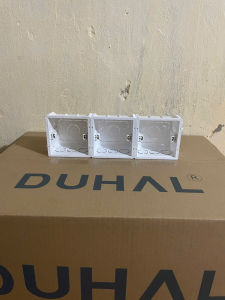 Đế âm vuông Duhal Đế âm chống cháy lắp vừa tất cả mặt hạt các hãng trên thị trường