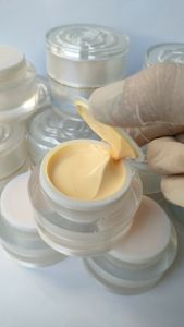 [ HOÀN TIỀN 15% ]  Kem duong da hồng sâm tươi giúp ngừa mụn kích trắng giữ độ ẩm cho da thẩm thấu nhanh k bết rít trả lại làn da khoẻ mạnh sau tái tạo