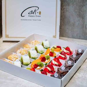 [HALAL CERTIFIED] Happy Oven 25 Pcs Premium Gift Box - 25 Pcs Of Tarts Cakes Pastries w Nice Packaging! Free Delivery! (Can Choose Delivery Date and Time!)