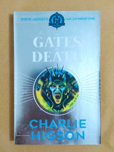 The Gates of Death - Fighting Fantasy Gamebook by Charlie Higson (LIKE NEW)