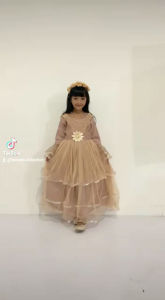 Gaun Musim Lengan Terompet: Pakaian Pesta Anak yang Elegan