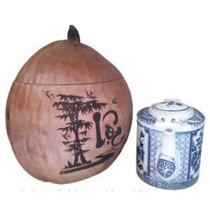 Bộ bình ủ trà trái dừa khắc chữ "Lộc" / Bình trà 04 - 09 lít / Giữ ấm 3 - 6 giờ / Sản phẩm sản xuất thủ công trứ danh xứ dừa Bến Tre