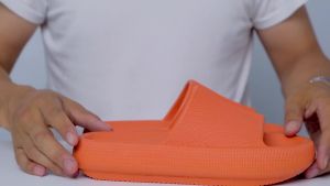2026 Bathroom Toe Summer Wear-Resistant Slippers Home Thick-Soled Couple One-Word Sandals EVA Soft-Soled Indoor Sandals
