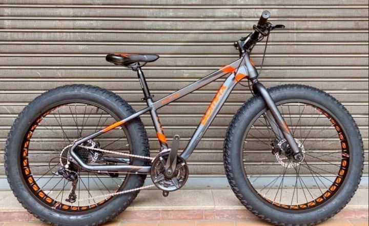 GOMAX ALLOY 26er FAT BIKE HYDRAULIC GEAR BIG BIG TYRE BIKE 26INCH