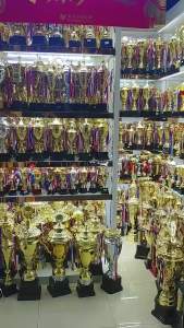 (In stock) Gold Plated Trophy Little Golden Man Trophy Competition Souvenir Trophies Statuette For Award CeremonyDecorationsParty Props