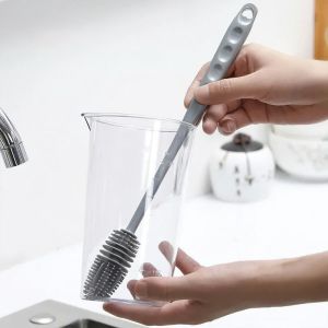 Bàn chải silicon vệ sinh ly cốc cán cầm dài -Lumbley
