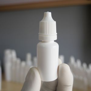 ขายส่ง *แพ็ก100 ขวดพลาสติกPE  BE-W / BE-P * 5 -100ml ขวดสีขาวทึบ ขวดใส ขวดยาหยอดตา พร้อมส่ง ราคาถูก