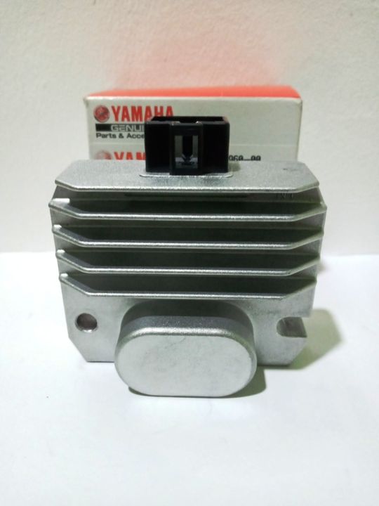 DB Electrical ADC6002 Regolatore Raddrizzatore Per Moto - Compatibile Yamaha, Kawasaki, KTM E Altre