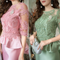 6182 2ชิ้น (เสื้อ+กระโปรง) ชุดผ้าไหมอิตาลีทอสี่เส้น เนื้อมันเงาเป็นทรงสวย. 