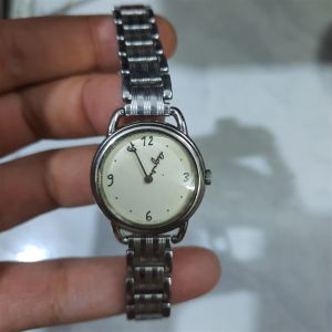 Đồng hồ nữ AGAIN H second hand si nhật- đã qua sử dụng