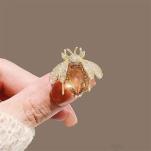 Hmeme เข็มกลัดแฟชั่นรูปผึ้งประดับพลอยเทียมสำหรับผู้หญิงเสื้อผ้าเสื้อโค้ทเครื่องประดับของขวัญ