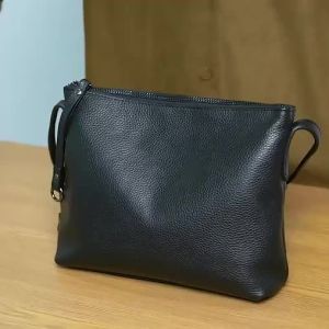 Pure Leather Womens Bag Soft Cowhide Crossbody Single Shoulder Fashionable Versatile Small Bag Casual Style Zipper Closure㏇0707