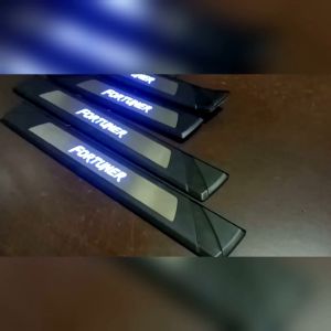 Sillplate Samping Injakan Pintu Samping LED Mobil All New Fortuner 2016-2021 Impor