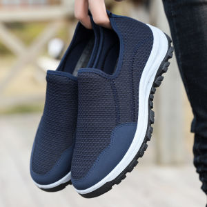 Korean slip on shoes for men fashion mens casual rubber shoes sneaker running shoes Breathable flat walking shoes
