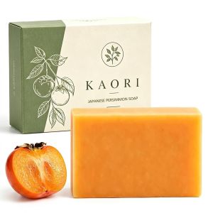 Xà phòng khử mùi hương quả hồng Kaori dành cho người lớn tuổi giúp khử mùi hôi cơ thể và mùi không khí dưỡng ẩm cho làn da làm mới và làm sạch cơ thể. Xà phòng hương quả hồng giúp khử mùi hôi cơ thể với chiết xuất quả hồng tự nhiên dành cho cả nam
