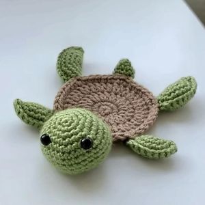 MIRELINA Animal-Shaped Crochet Turtle Coaster Handmade Heat-Resistant Knitted Cup Mat Cute Reusable Table Decor Coaster Tabletop Decor