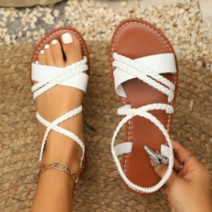 [Free Shipping] 2026 Summer European Size Hot Selling Flat Sandals Summer Fashion Beach Slippers Bulk Stock Available For Urgent Orders