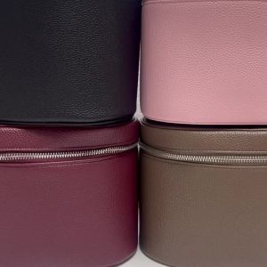 Customizable Names and Letters Travel Portable Cosmetic Bag Large-capacity PU Leather Cosmetic with Internal Storage2026