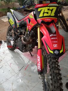 Decal Honda CRF 150L ELEGAN MERAH HITAM LIST KUNING