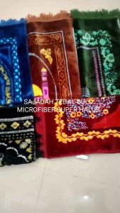 Sajadah Tebal Bulu Halus Terlaris/Alas Sholat Empuk dan Lembut Terlaris/Sajadah Bulu Lembut Premium