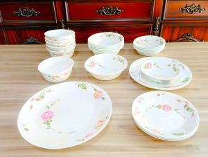 CORELLE Dinnerware 24 Piece Set