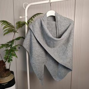 PENTU Sequin Wool Triangular Scarf Lightweight Warm Neck Warmer Decorative Soft Knitted Scarf Winter Autumn