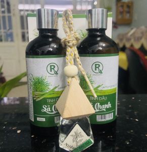 (Tặng Dây Treo Tinh Dầu 8ml) Combo 2 chai Tinh Dầu Sả Chanh Nguyên Chất Xông Phòng I Đuỗi Muỗi I Khử Mùi I Sát Khuẩn Chai 100ml