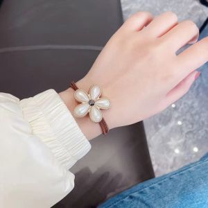 Cột tóc hoa đính đá phong cách Hàn - Cột chùm pha lê