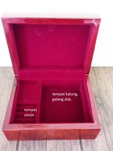 Kotak Tempat Perhiasan Dengan Music