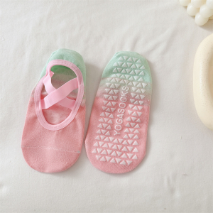 Anti-Slip Grip Ankle Socks for Yoga Pilates and Aerobics - High-Quality Silicone Non-Slip Sole for Comfort and Stability One Size Fits All