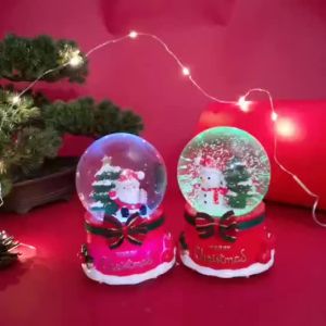 圣诞节水晶球音乐盒飘雪花创意礼物送孩子儿童男生女朋友闺蜜老师Kotak muzik bola kristal Krismas yang mengalirkan kepingan salji hadiah kreatif untuk kanak-kanak kanak-kanak teman wanita teman wanita wanita guru