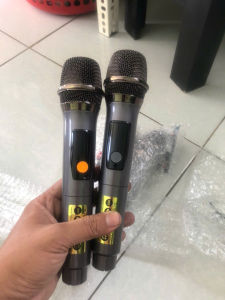 MICRO ugx không dây kèm mic mạch nhà máy 2 màu uhf chống hú 80% tuỳ loa