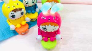 กระต่ายตีกลองของเล่นมีเสียงมีไฟ เคลื่อนที่ได้