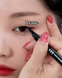 Carslan Liquid Eyeliner Long Lasting Eye Makeup Waterproof Smudge Resistant Stay All Day Eyeliner 2ML