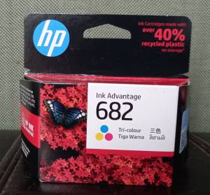 HP 682 CO ตลับหมึกอิงค์เจ็ท 3สี ของแท้ศูนย์คุณภาพ100%  Tri-color Original Ink Advantage Cartridge (3YM76AA)รับประกันสินค้าโดย HP Thailand