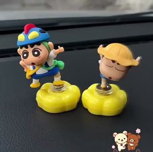 Crayon Shin-chan Toys Funny Cartoon Kid Rotating Car Dashboard Ornament - Spinning Desk Decor Universal Fit 1Pc - For Auto Interior Birthday Gift
