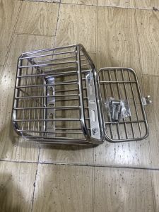Rổ trước xe WAVE RS và wave  nhỏ inox có nắp kiểu mini (21x 12 x12 )