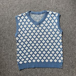 Adhisty Vest Rajut Soft Knit Korea Motif Ketupat